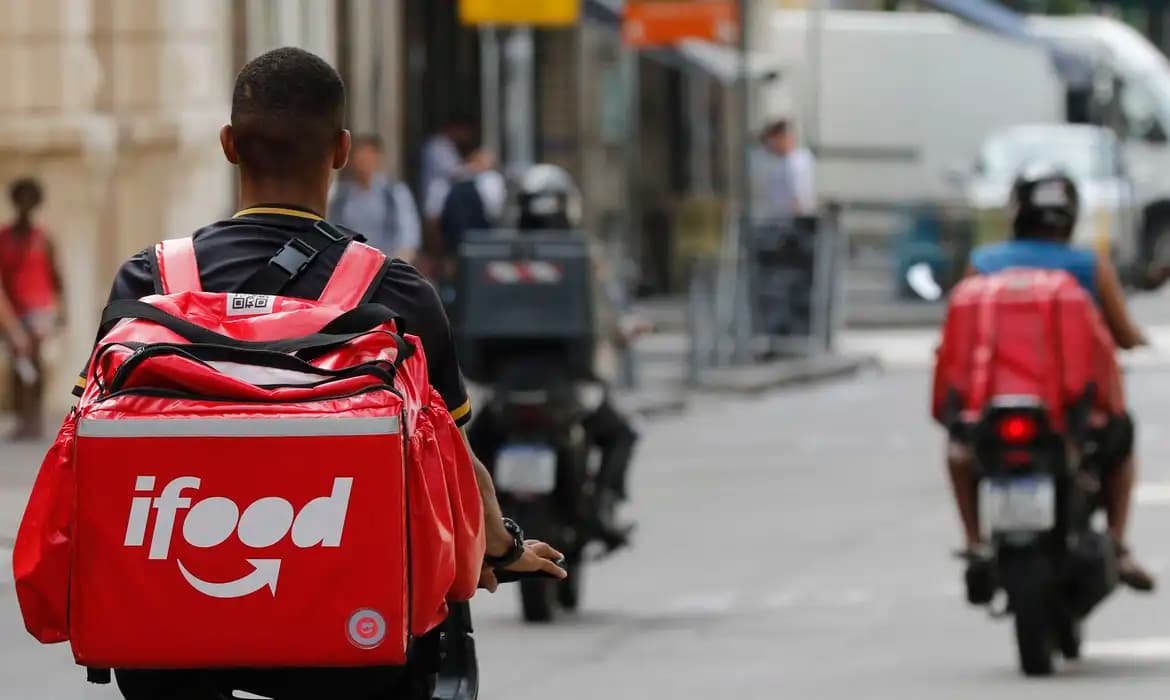 Austrália cria salário mínimo para entregadores de aplicativos de R$ 78 por hora